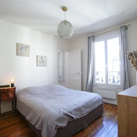 Calm Apt Near The Batignolles