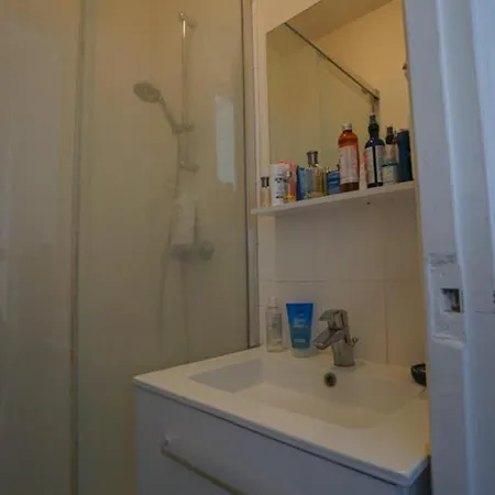 Calm Apt Near The Batignolles